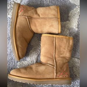 Women’s UGG Pendleton Boots 6